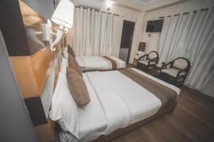 hotel pokhara manaslu