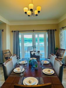 Lina Point Belize Overwater Resort