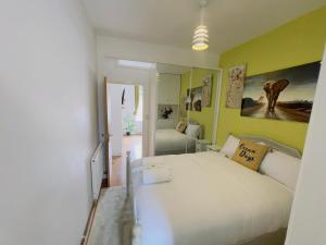 cozy & stylish one bedroom apartment