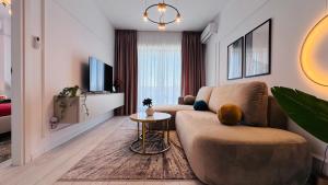 Premium City Escape - Bright Apartments by SunLake Residence