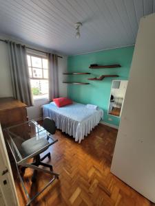 Quarto individual na Vila madalena