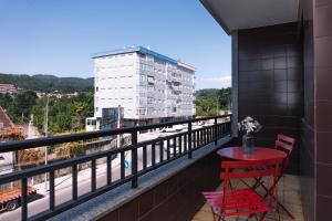 Comodidad y luz en Puenteareas by CABANA Rentals