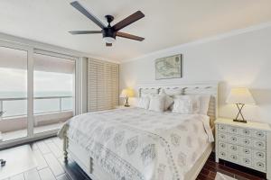 Crescent Beach Club II PHB