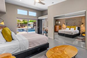 Lucy Im Home by ACME House Company