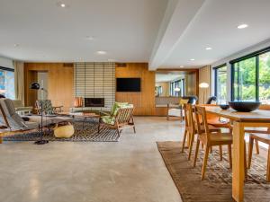 Mostero House by ACME House Company