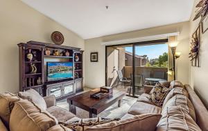 Classic Comfort in Central PS