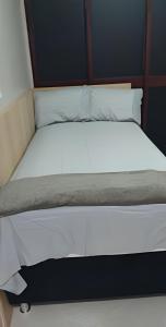 Estúdio Top perto Cong,Aerop, Ministério e QG(84B)