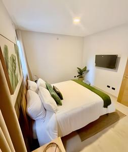 Garden Breeze 1 By Advantage Club