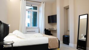 Suites 215 Colosseum - Guesthouse