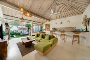 Villa Anna Lou 1BR Boho Escape in Seminyak