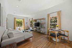 New Listing Midcity West Villa by Colby & Conrad