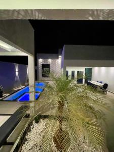 Casa térrea com piscina