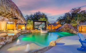 Tropical Escape Pool Jacuzzi Bar in Alvin TX