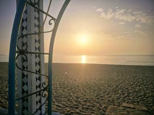 Apartment right on the beach