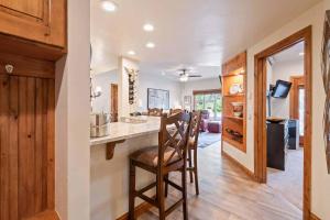 The Charter at Beaver Creek F2505