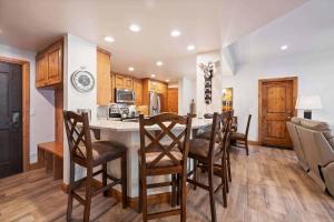 The Charter at Beaver Creek F2505