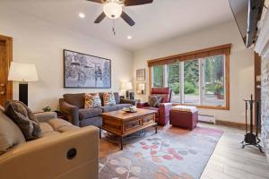 The Charter at Beaver Creek F2505