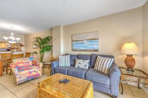 Ocean Breeze East 702