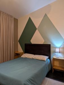 Cozy Room, private bathroom, views of mountains kitchen