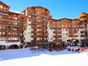 Résidence Carlines Ii - Appartement lumineux · Accès direct aux pistes · Balcon vue sur les pistes MAE-2234