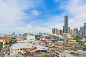 Luxury Apartments w Rooftop pool