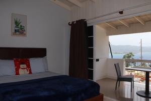 Ocean view Studios at Montego Gardens with Wifi