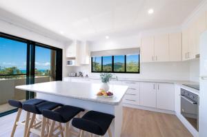 Warrens Place on Airlie