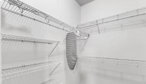 Upscale 1BR Suite Mins to Downtown Raleigh