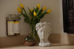 Dreamy Mid-Century Modern Pad