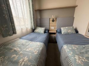 Sea Beach Bay View at Crimden Dene Holiday Park