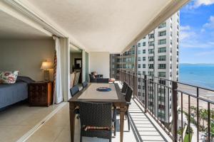 Beachfront, spectacular view, Grand Venetian