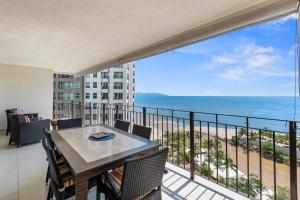 Beachfront, spectacular view, Grand Venetian