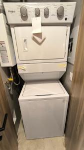 Oceanfront studio with breeze and sun