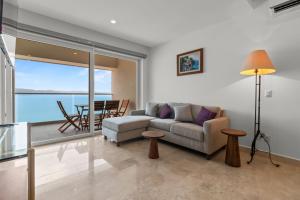 Magnificent view from the floor 26