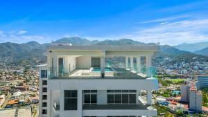 Magnificent view from the floor 26