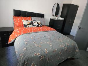 Lovely 3 Bed Ground Floor Apartment Near QE Hospital Harborne Birmingham New