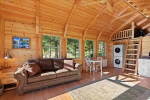 Beautiful tiny house retreat close to Missoula