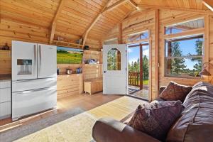 Beautiful tiny house retreat close to Missoula