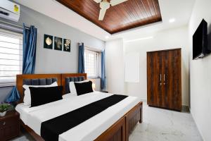 Townhouse Peddamma Temple