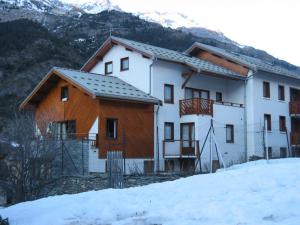 Résidence Le Saint Genix - 2 Pièces pour 4 Personnes MAE-0383