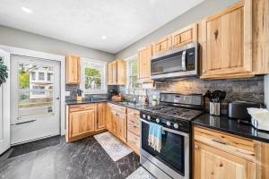 Updated Lakewood Retreat!