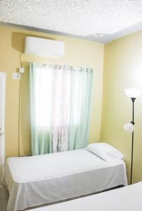 Oceanview 2BR Getaway 3min Beach 5min Airport