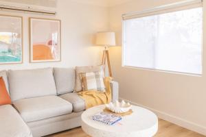 Bay Getaway, 1, 65 Ronald Ave - recently renovated unit water views