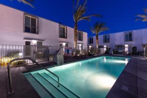 House of Light by ACME House Company