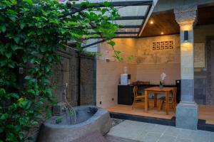 Ubud Paras Ayu Villa