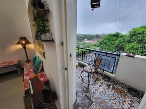 Home Stay with Giriraj View I On Parikrama Marg I 5 mins to ISKCON & Daan Ghati