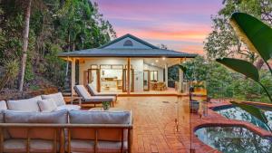 The Ferns Villa Serene Retreat with Ocean Views