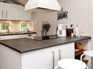 6 person holiday home in Humble-By Traum