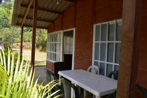 Rancho Super Cheers Pance Naturaleza y Aves, Cali, Colombia