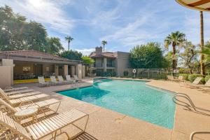 3 Mi to Talking Stick Condo with Community Perks!
